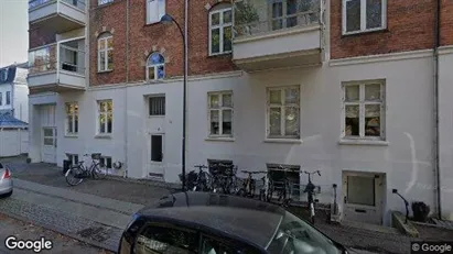 Lejligheder til salg i Charlottenlund - Foto fra Google Street View