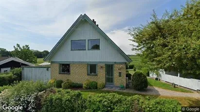 Lejligheder til salg i Karlslunde - Foto fra Google Street View Lejligheder til salg i Karlslunde - Foto fra Google Street View