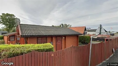 Lejligheder til salg i Odder - Foto fra Google Street View Lejligheder til salg i Odder - Foto fra Google Street View