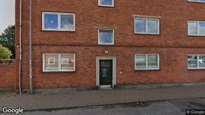 Lejligheder til salg i Kastrup - Foto fra Google Street View Lejligheder til salg i Kastrup - Foto fra Google Street View