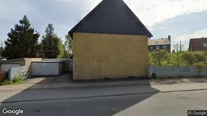Lejligheder til salg i Brønshøj - Foto fra Google Street View Lejligheder til salg i Brønshøj - Foto fra Google Street View