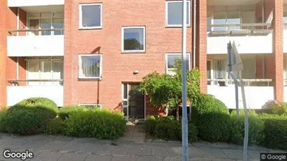 Lejligheder til salg i Odder - Foto fra Google Street View Lejligheder til salg i Odder - Foto fra Google Street View